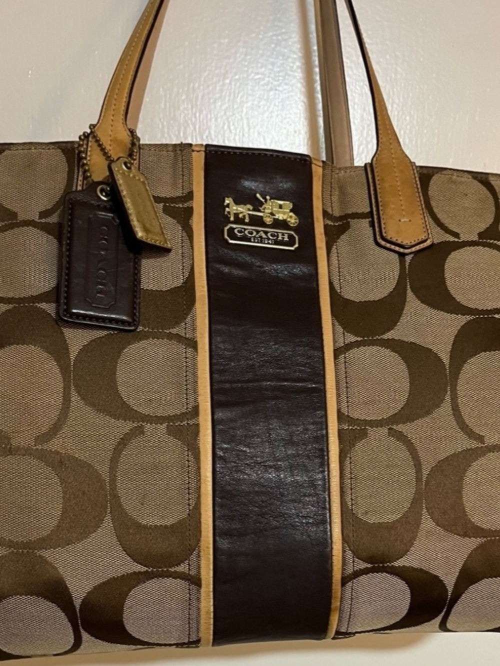 Coach Signature Canvas Carryall Tote w/Lavender Liner - Picture 4 of 7